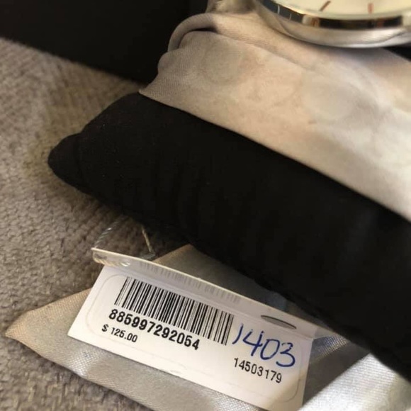 Coach Perry Scarf Wrap Ladies Analog Watch - Picture 6 of 8